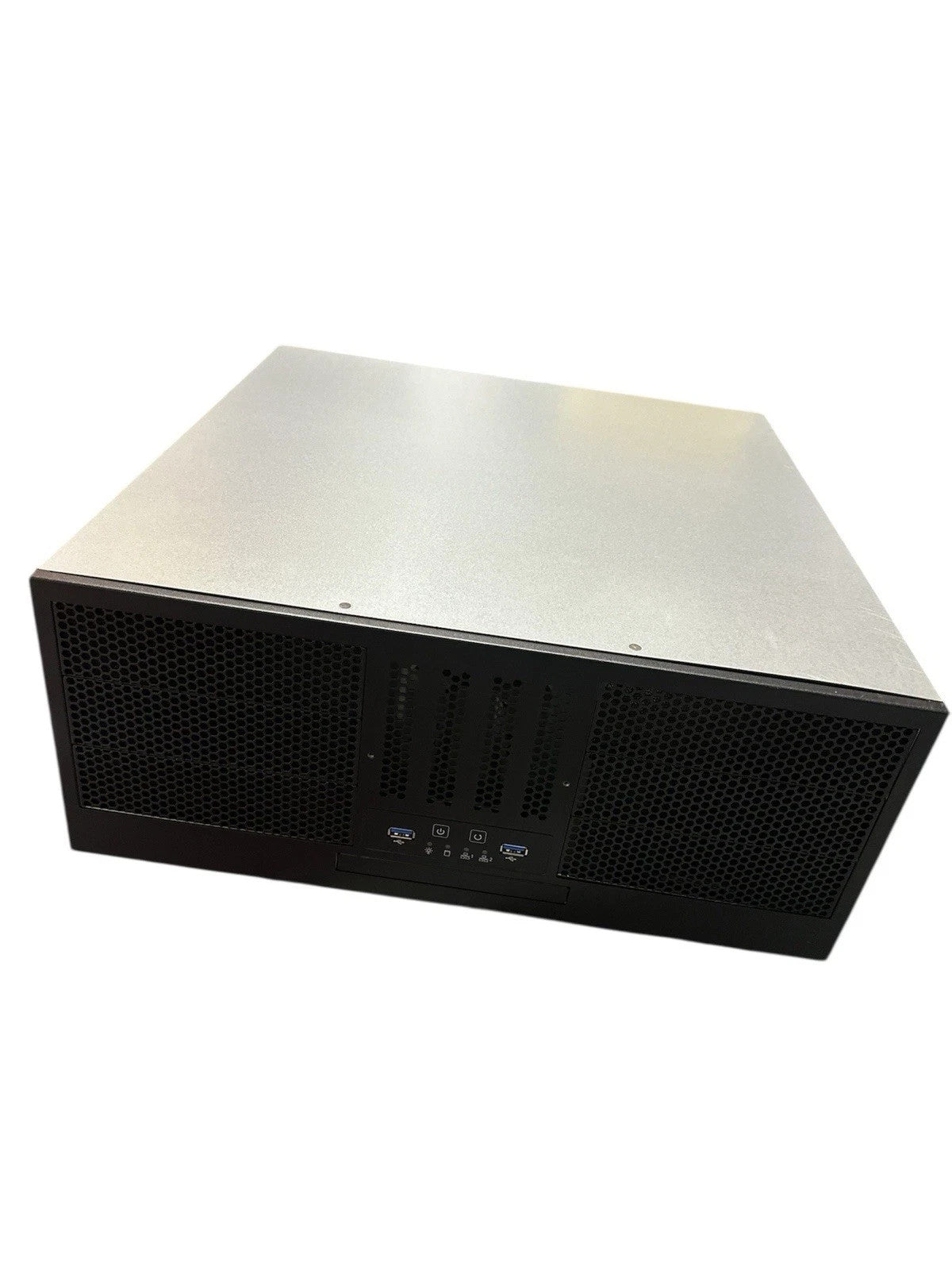 Silverstone 4U rackmount Server Case W/ six 5.25" Drive Bays, SST-RM41-506 -READ