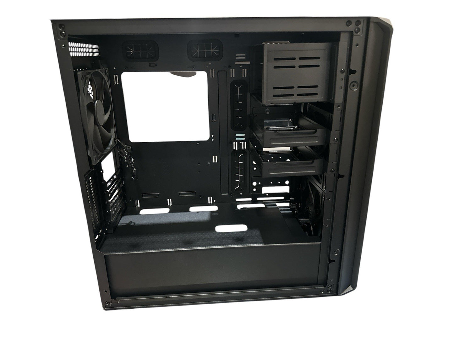 Silverstone SETA D1 Minimalistic Mid-tower ATX chassis, immense storage Capacity