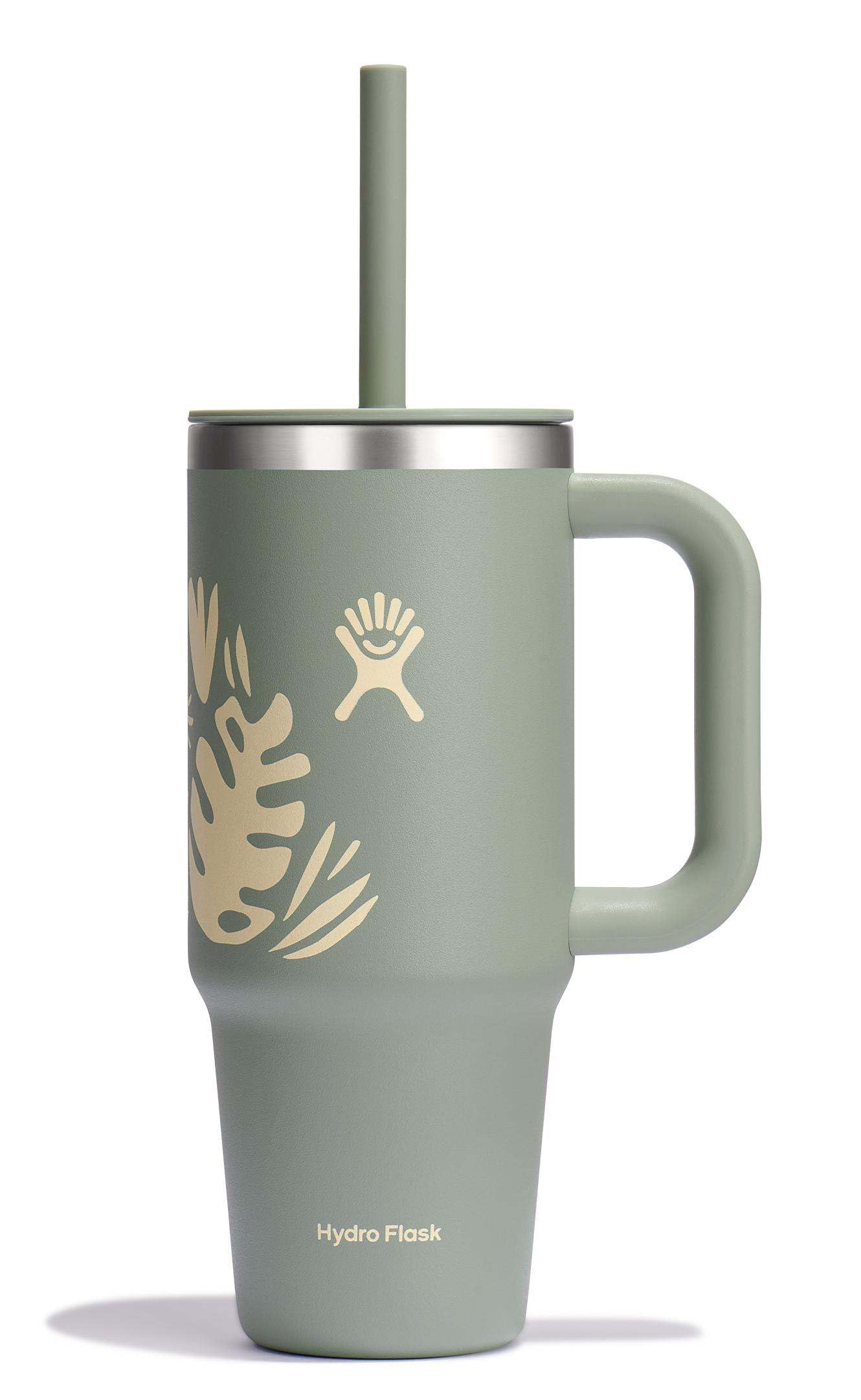 Hydro Flask 32 Oz Travel Tumbler with Handle, Lid and Straw - Insulated Stainless Steel in Holiday Punch