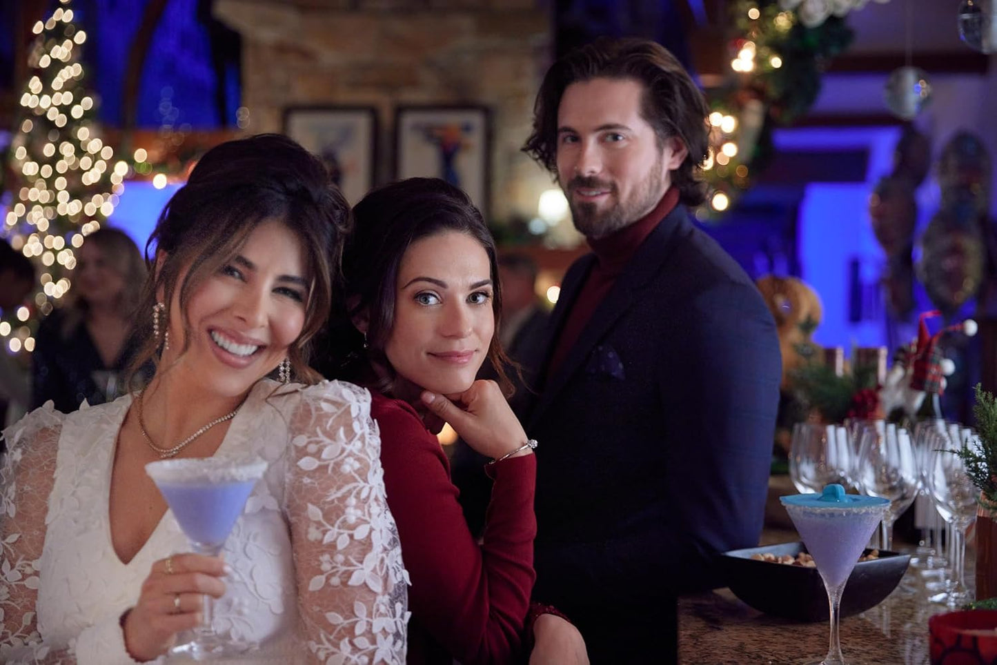 Hallmark 6-Movie Collection The Santa Class, Holiday Crashers, Twas the Date Before Christmas, A '90s Christmas, Holiday Mismatch and more