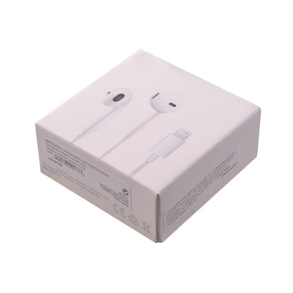 iPhone Wired Earbuds with Built-in Microphone and Volume Control, Noise Cancelling and Isolation Earphones, Compatible with iPhone 14/13/12/11/SE/X/XR/XS/8/7...