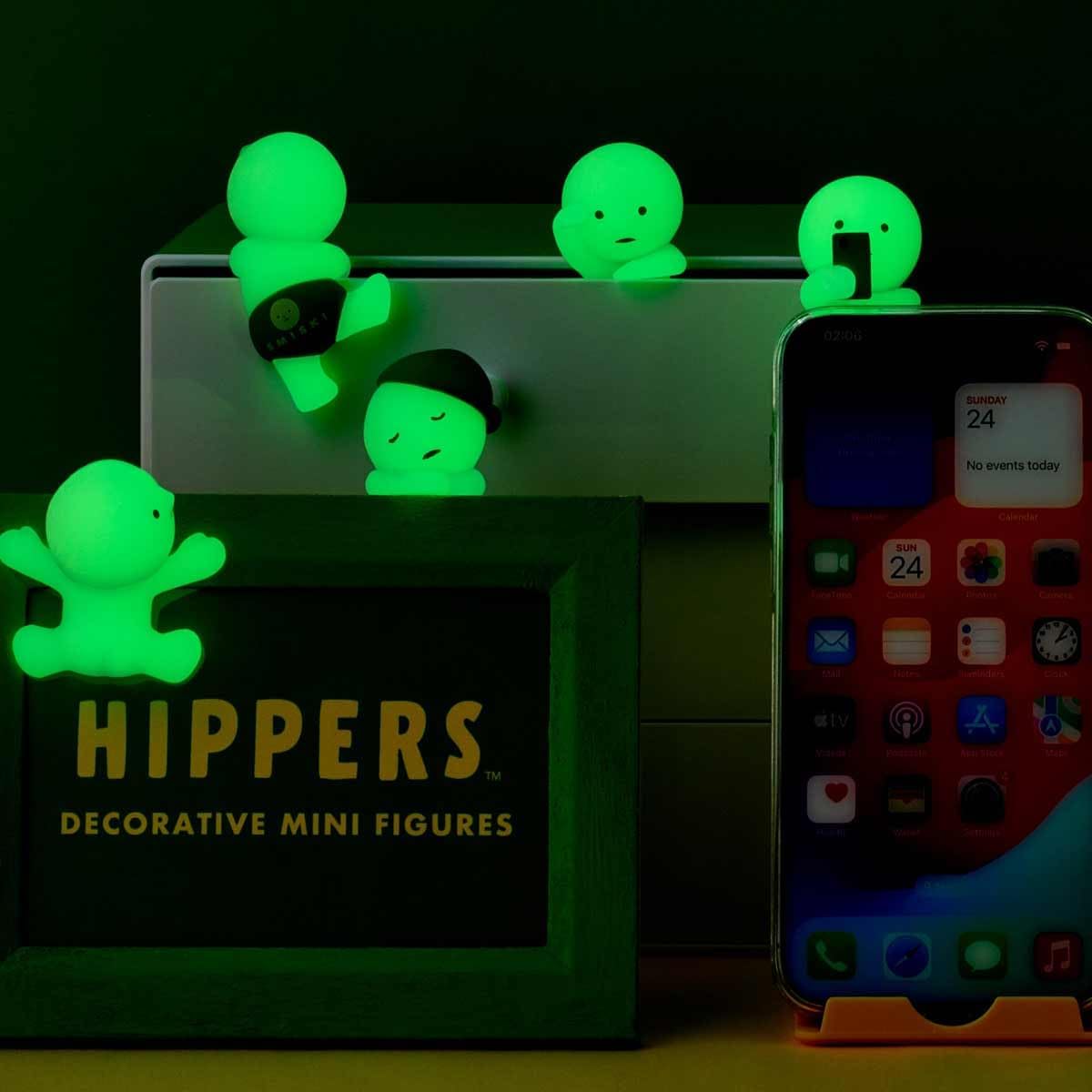 A phosphorescent Hippers series figure