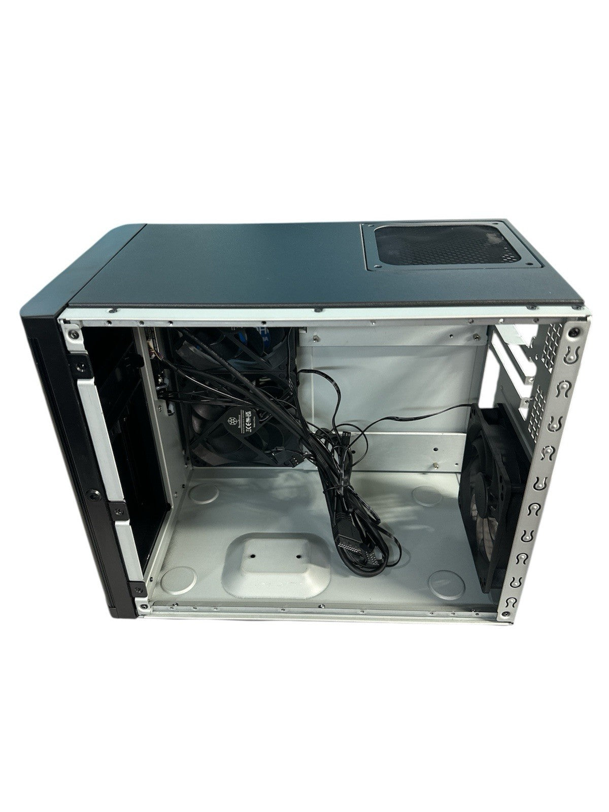 SilverStone Premium Mini-ITX/DTX Small Form Factor NAS Computer Case DS380B READ