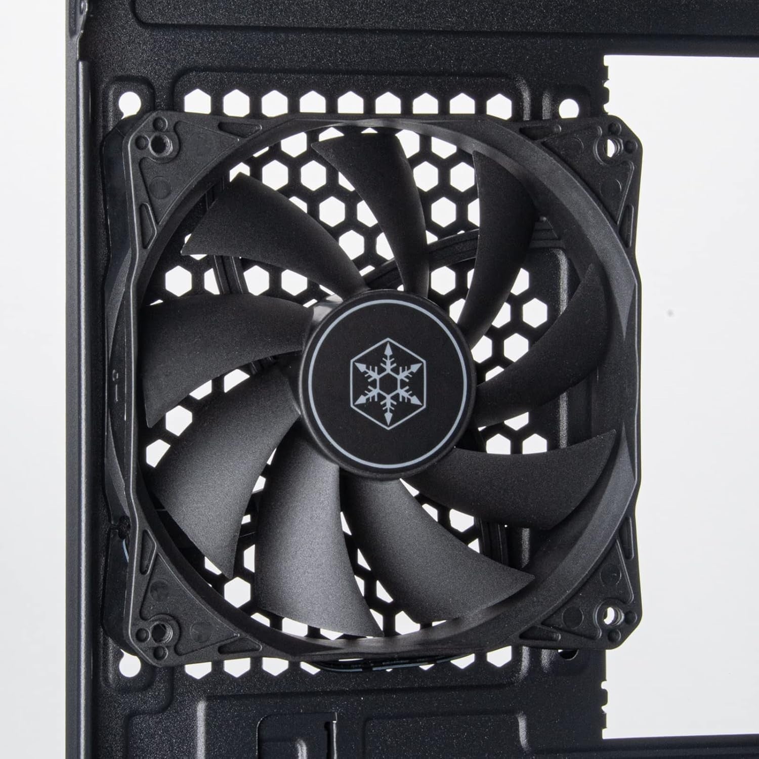 Silverstone FARA 513 High Airflow ATX Chassis Mid Tower SST-FA513-B-C Black