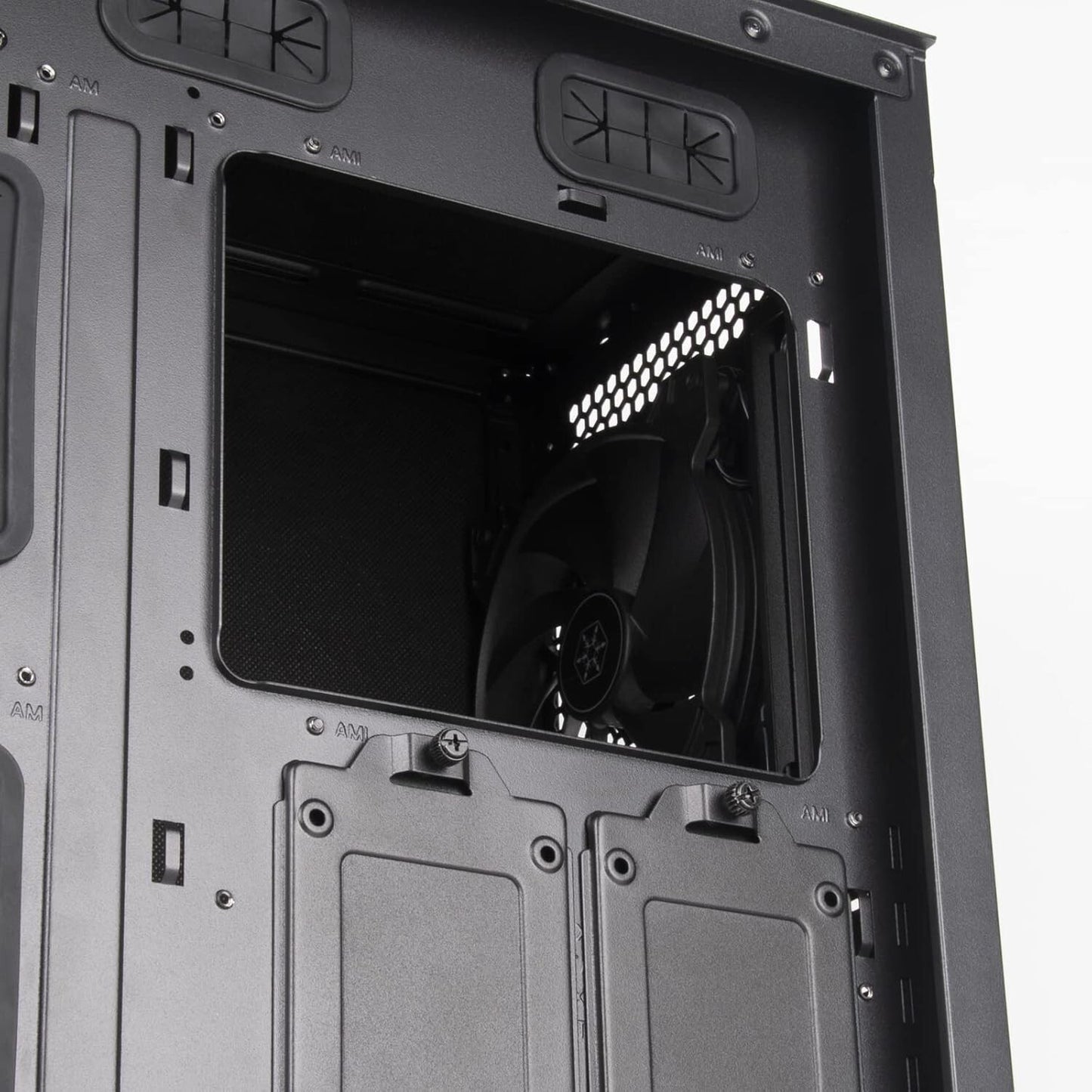 SilverStone SETA Q1 Silent Mid Tower Case with Soundproofing SST-SEQ1B (READ)
