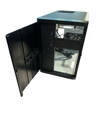 SilverStone Premium Mini-ITX/DTX Small Form Factor NAS Computer Case DS380B READ