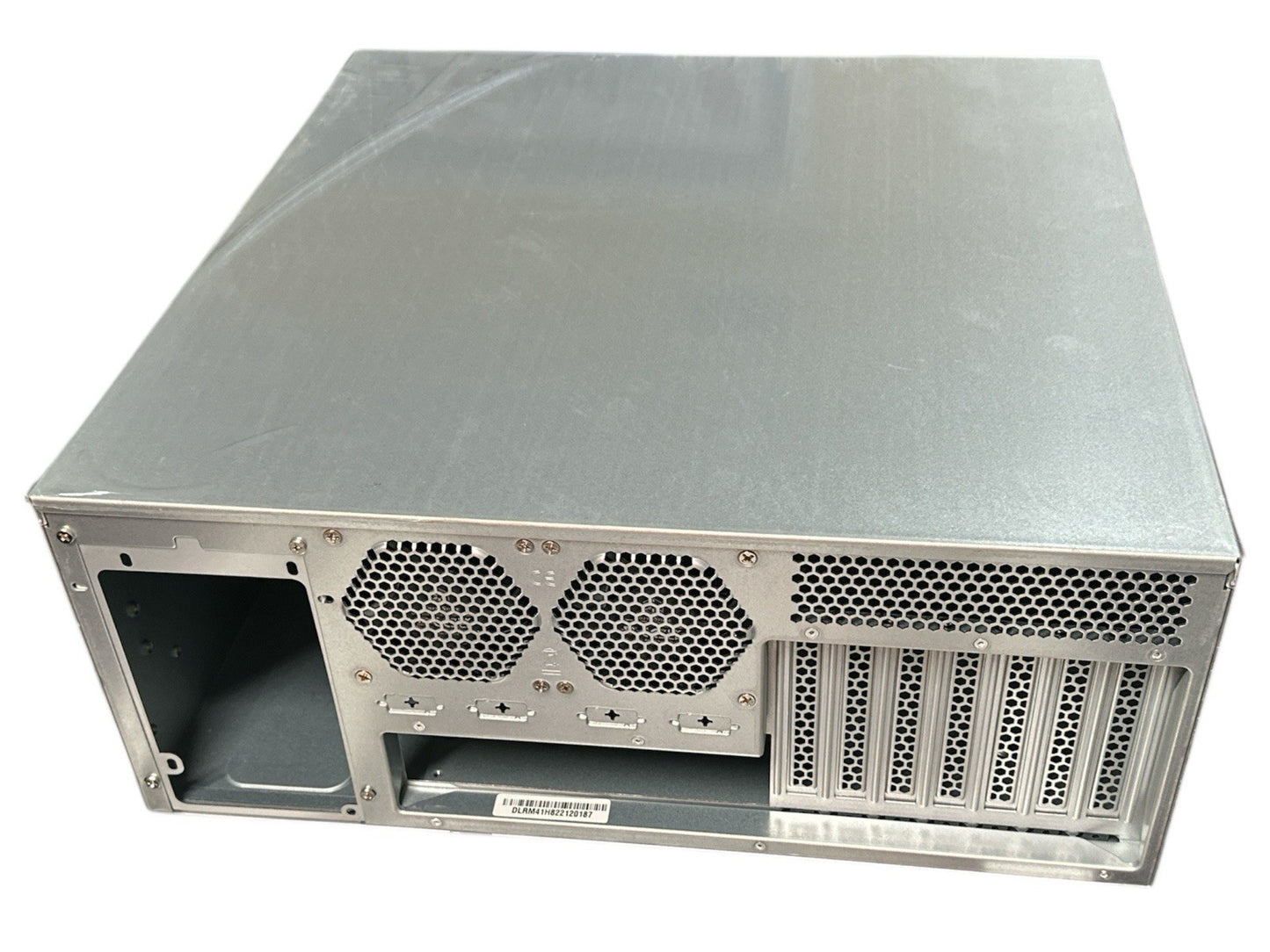 Silverstone 4U rackmount Server Case W/ 3x 5.25" drive bays, 5 x 3.5" Hot-Swap