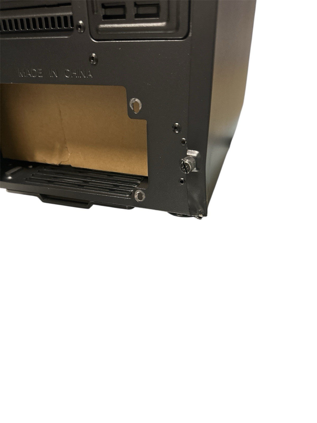 Silverstone SETA D1 Minimalistic Mid-tower ATX chassis, immense storage Capacity