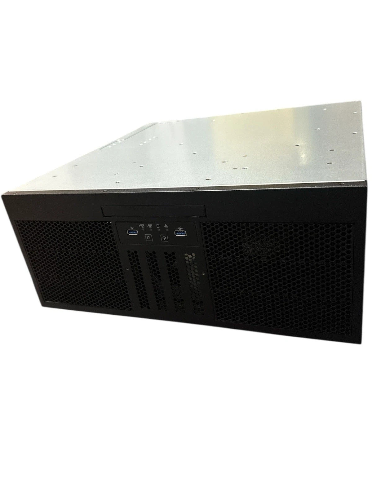Silverstone 4U rackmount Server Case W/ six 5.25" Drive Bays, SST-RM41-506 -READ