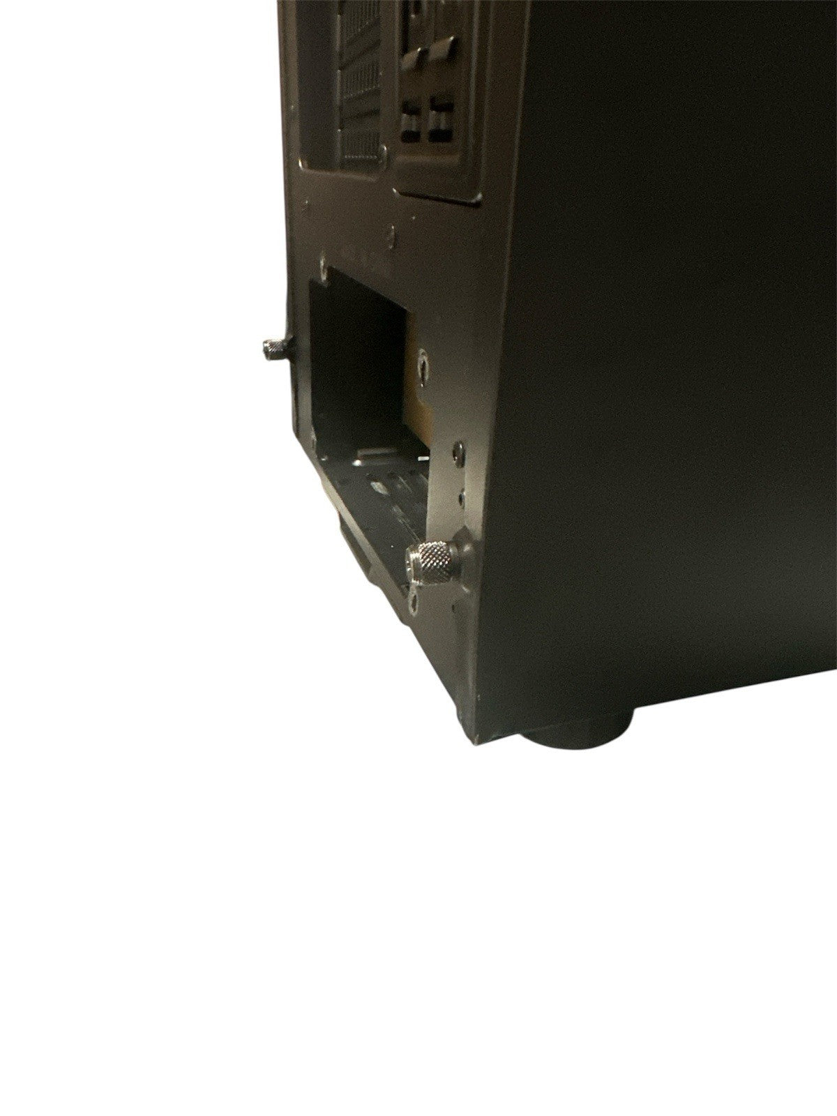 Silverstone SETA D1 Minimalistic Mid-tower ATX chassis, immense storage Capacity