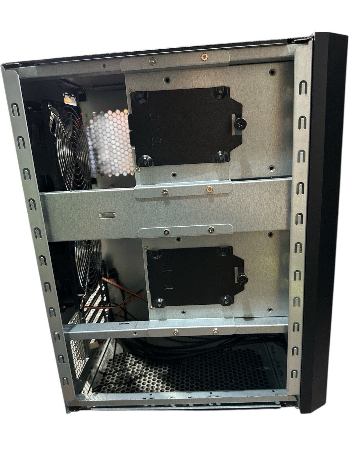 Silverstone SST-CS381B 8Bay SAS-12G/SATA-6G Hot-Swap NAS Chassis, MATX & SFX-L