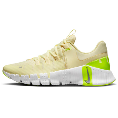 Nike Women's Free Metcon 5 Sneaker