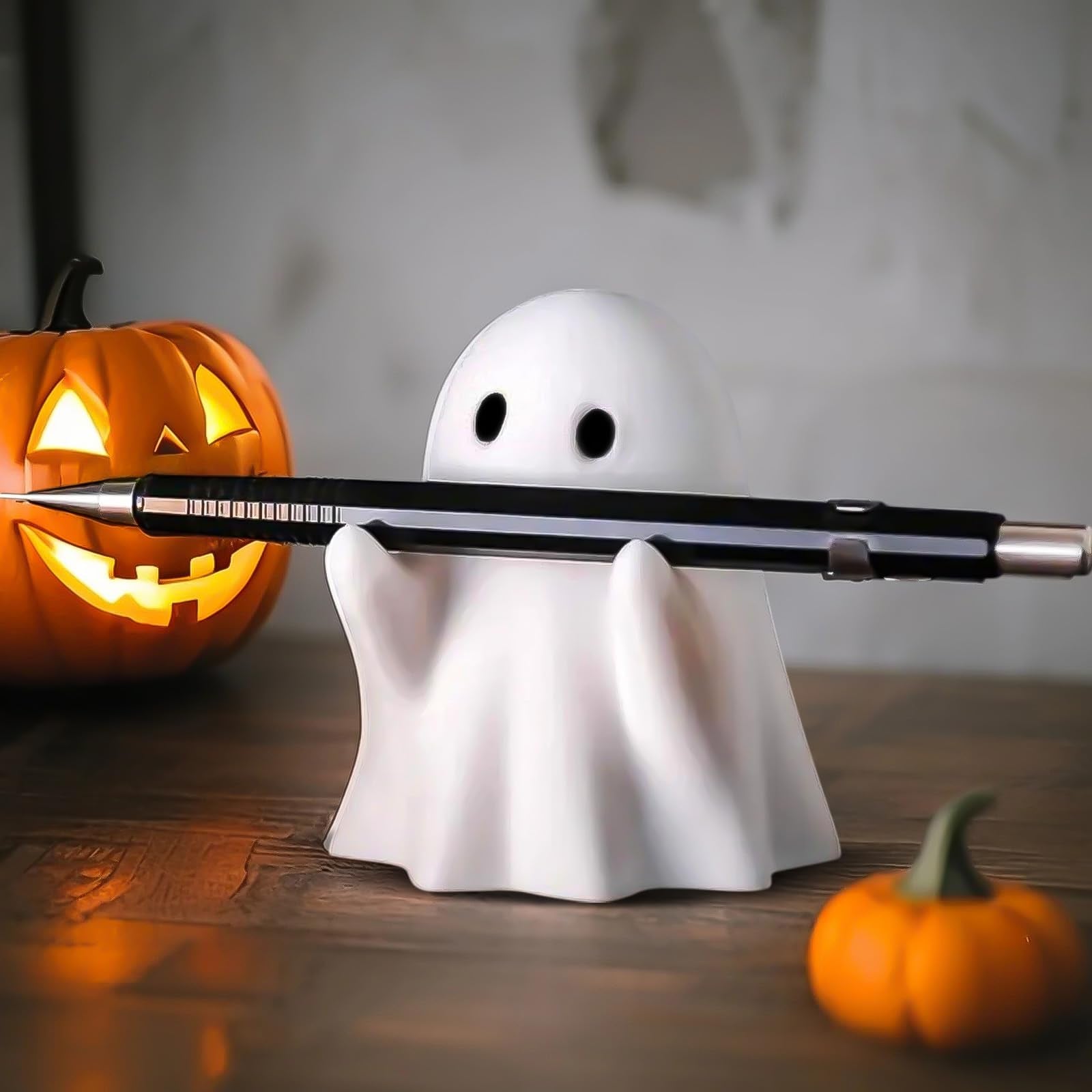 Halloween Ghost Figurine, Funny Glow in The Dark Spooky Resin Ghost with Pumpkin Basket Statue, Cute Decor for Halloween Decorations Indoor, Porch Indoor Home Decor Gifts