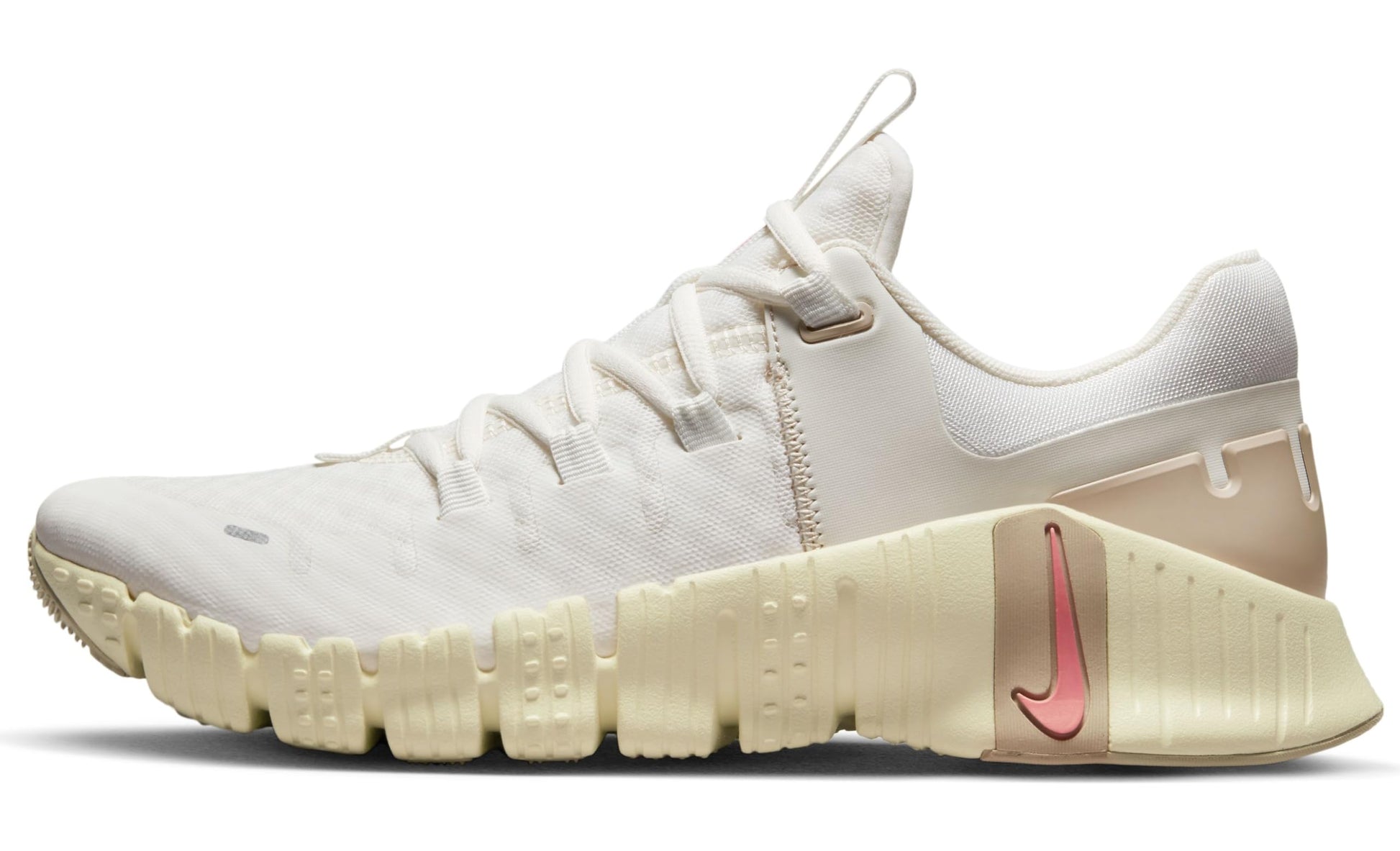 Nike Women's Free Metcon 5 Sneaker