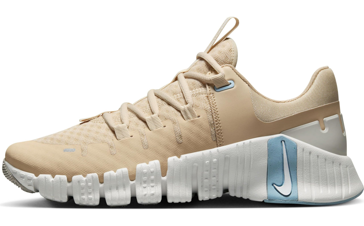 Nike Women's Free Metcon 5 Sneaker