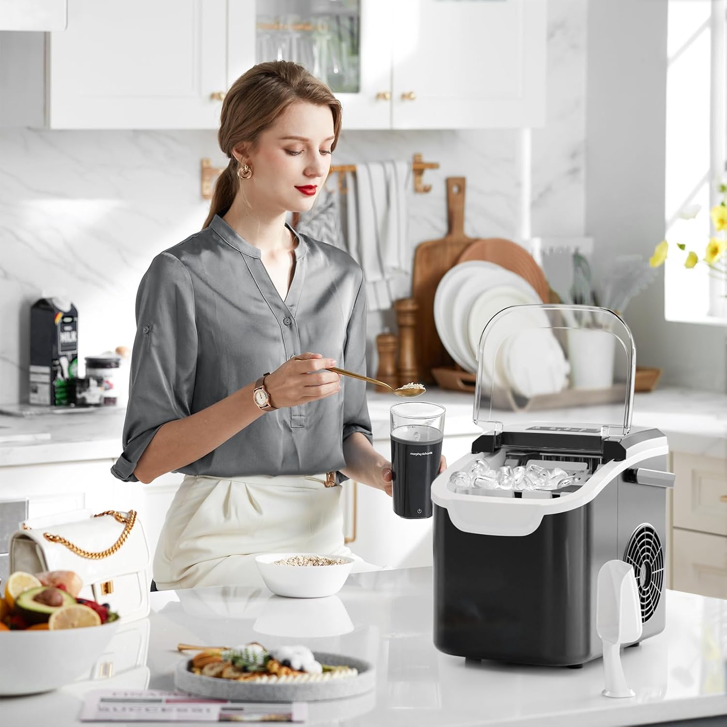 Kismile Ice Makers Countertop with Carry Handle,8 Cubes in 6 Mins,26Lbs/Day,2 Size of Bullet Ice,Portable Ice Maker Machine with Self-Cleaning for Home/Office(Black)