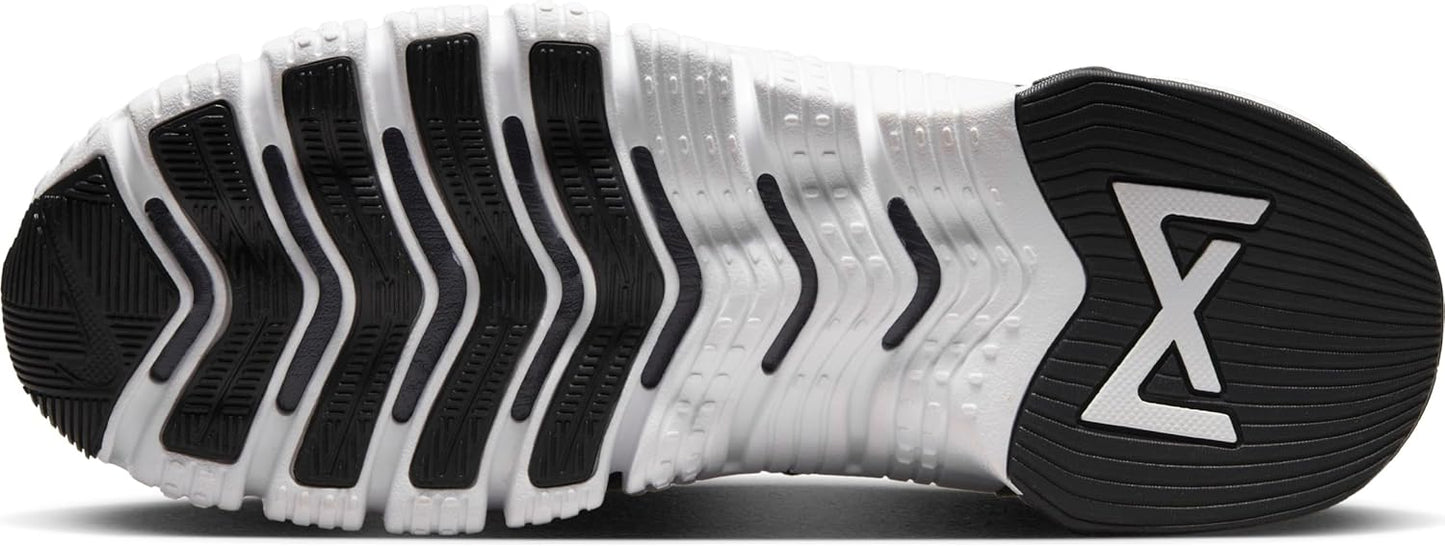 Nike Women's Free Metcon 5 Sneaker