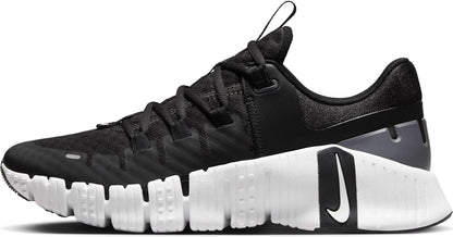 Nike Women's Free Metcon 5 Sneaker