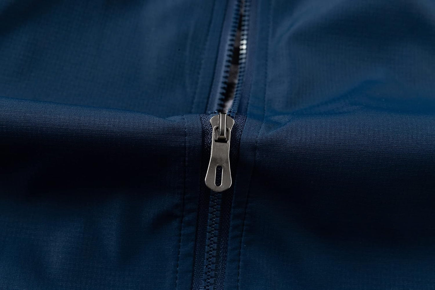 URBANFIND Men's Sports Shell Jacket Lightweight Windbreaker Outdoor Recreation Coat