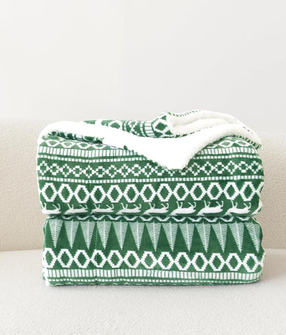 Elegant Comfort Reversible and Ultra-Plush Flannel Fleece-Winter Christmas Sherpa Throw- Lightweight Soft and Cozy-Holiday Decorative Throw, Perfect for Lounging, 50 x 60 inches, Emerald Green Deer