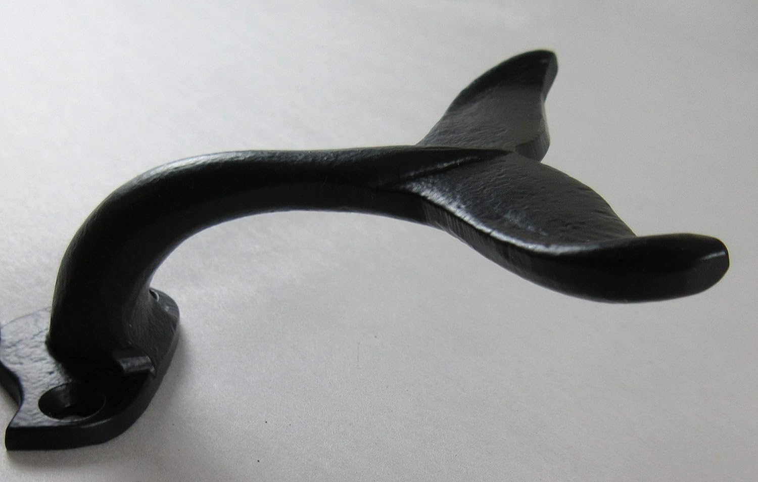 UD Cast Iron Whale Tail Hook Nautical Decor