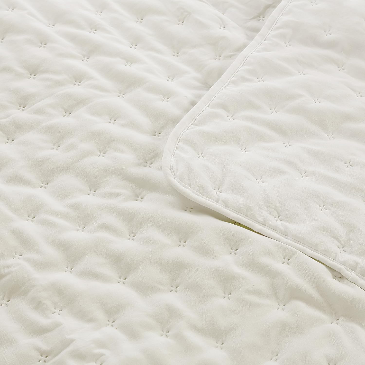 ROARINGWILD Ivory Queen Size Quilt Bedding Sets with 2 Pillow Shams, Full Cream Lightweight Soft Bedspread Coverlet, Thin Comforter Bed Cover for All Season, 3 Pieces, 90x90 inches
