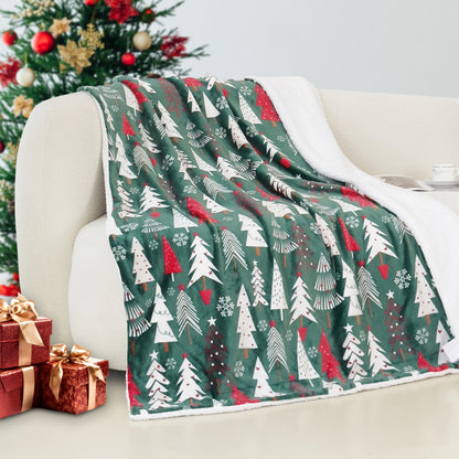 Elegant Comfort Reversible and Ultra-Plush Flannel Fleece-Winter Christmas Sherpa Throw- Lightweight Soft and Cozy-Holiday Decorative Throw, Perfect for Lounging, 50 x 60 inches, Emerald Green Deer