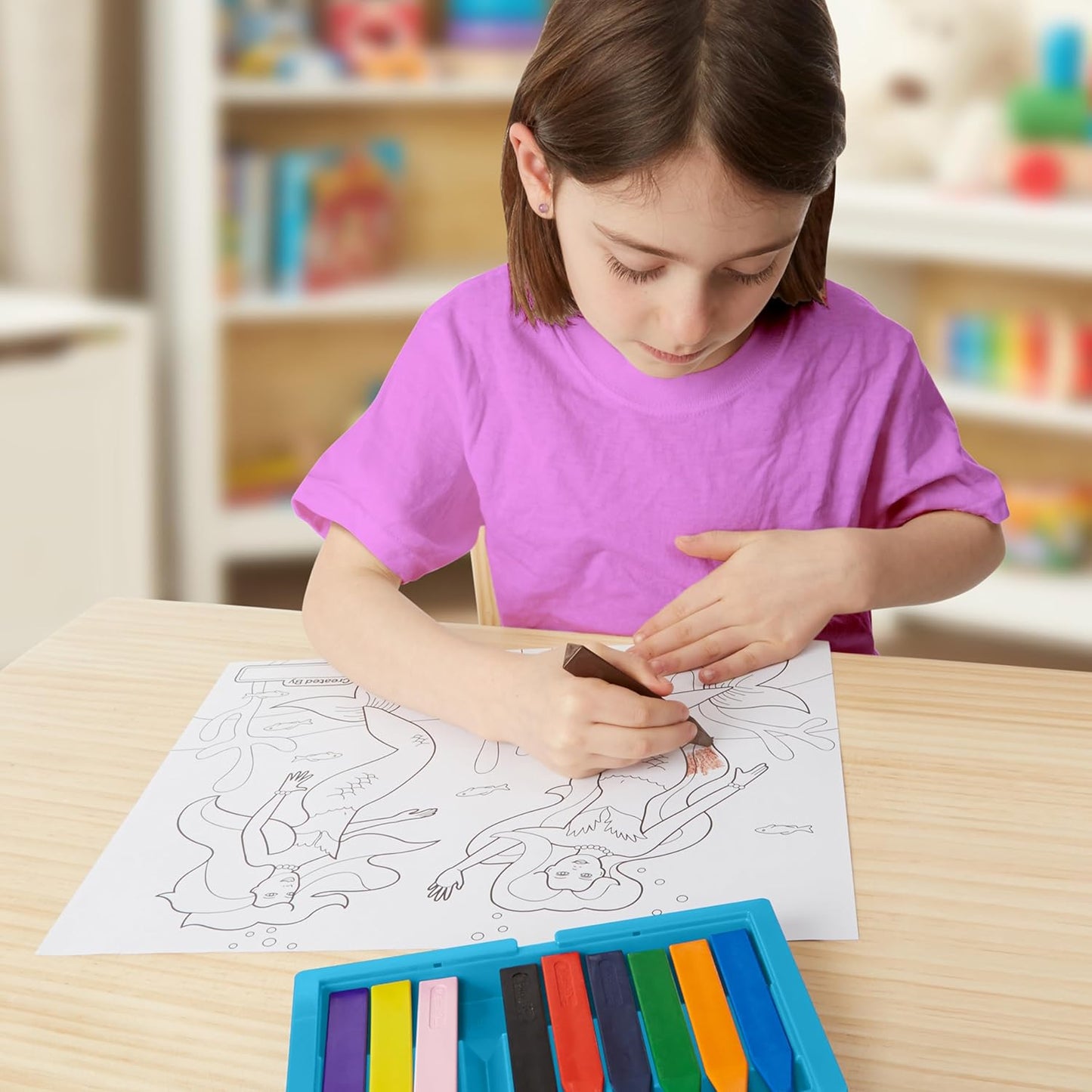 Melissa & Doug Jumbo Triangular Crayons - 10-Pack, Non-Roll, Flip-Top Case