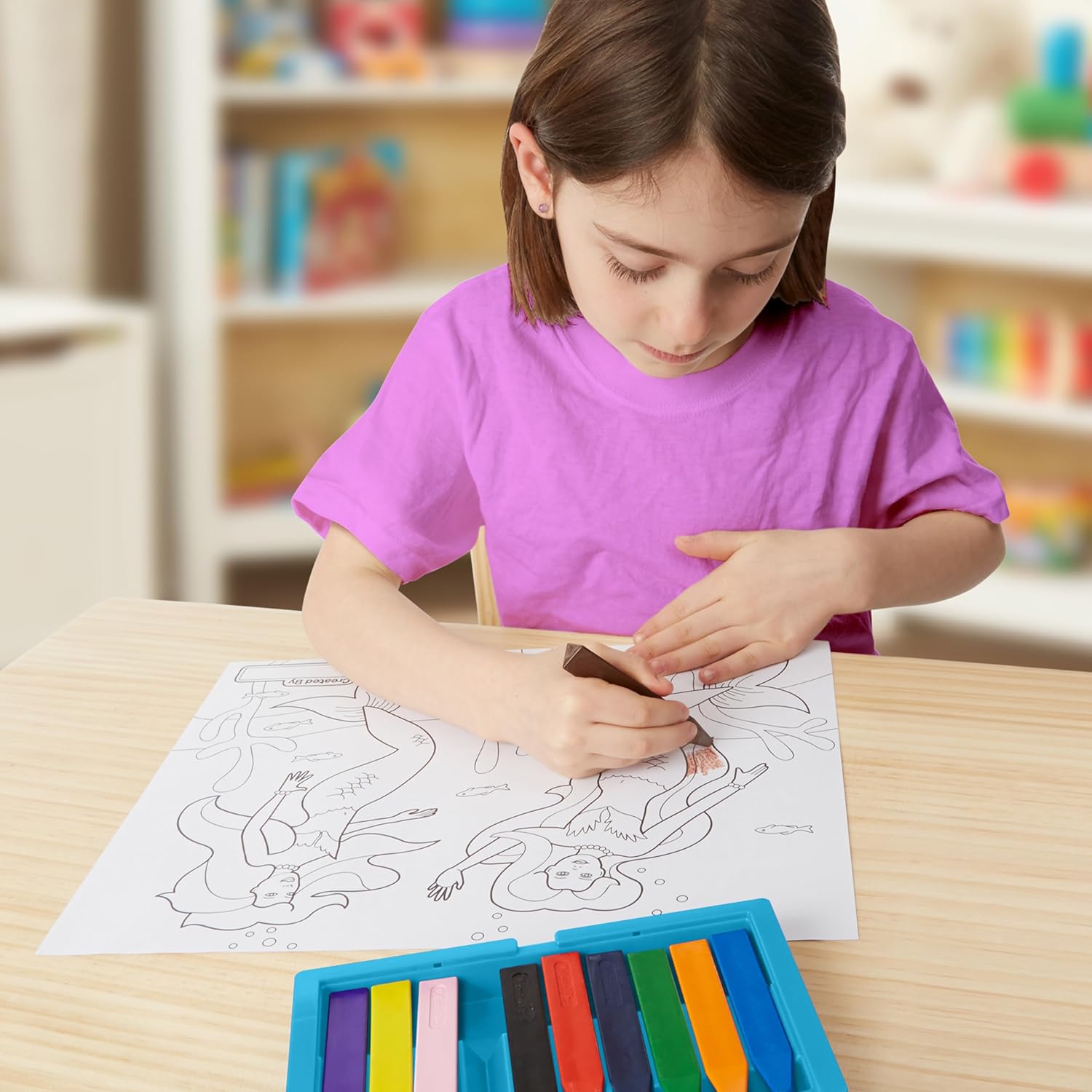 Melissa & Doug Jumbo Triangular Crayons - 10-Pack, Non-Roll, Flip-Top Case