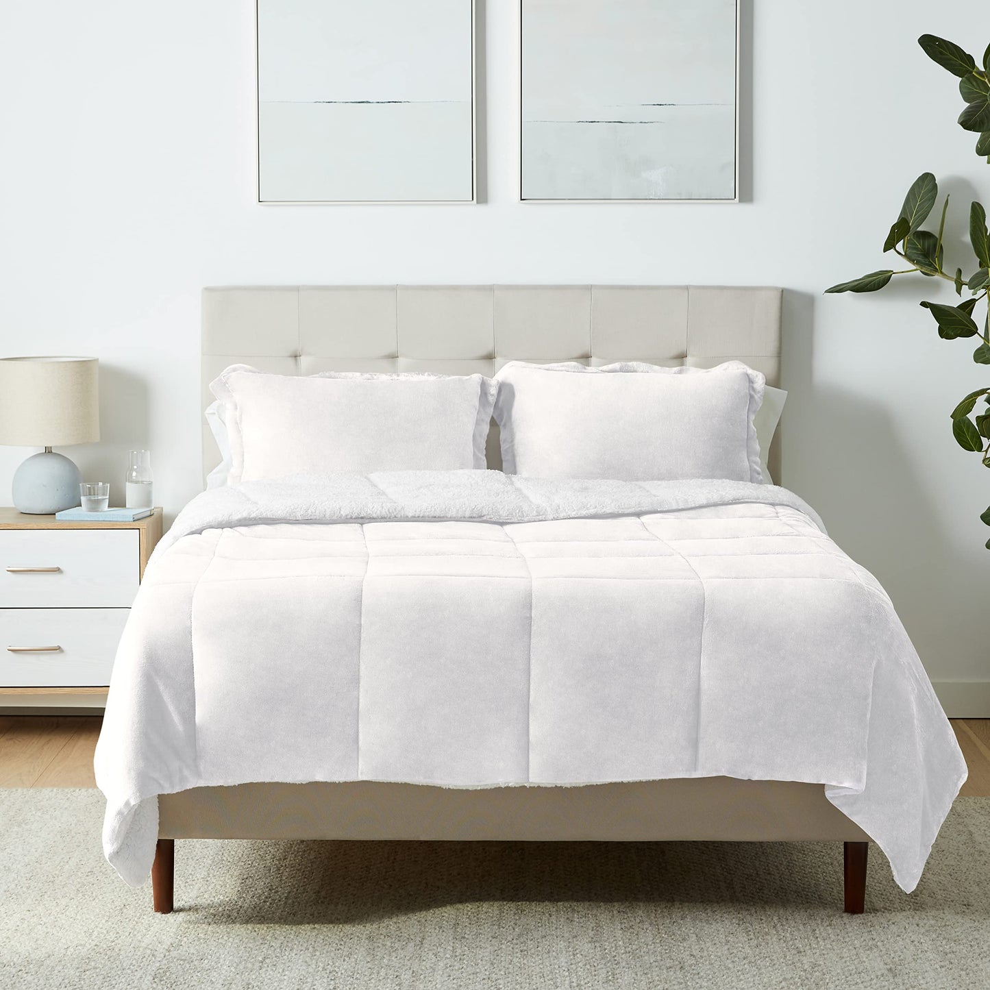 Amazon Basics 3 Piece Bedding Set, Micromink Sherpa, Ultra-Soft, Warm All Season Comforter, Full/Queen, Red Buffalo Plaid