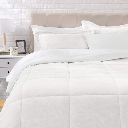 Amazon Basics 3 Piece Bedding Set, Micromink Sherpa, Ultra-Soft, Warm All Season Comforter, Full/Queen, Red Buffalo Plaid