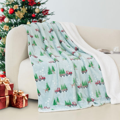Elegant Comfort Reversible and Ultra-Plush Flannel Fleece-Winter Christmas Sherpa Throw- Lightweight Soft and Cozy-Holiday Decorative Throw, Perfect for Lounging, 50 x 60 inches, Emerald Green Deer