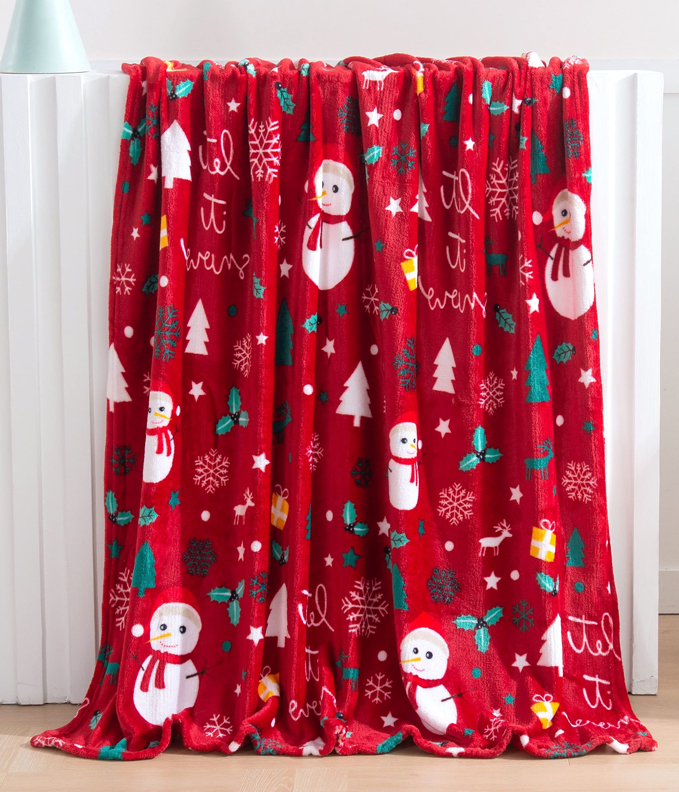 Elegant Comfort Luxury Velvet Super Soft Christmas Prints Fleece Blanket-Holiday Theme Home Décor Fuzzy Warm and Cozy Throws for Winter Bedding, Couch and Gift, 50 x 60 inch, Burgundy Reindeer