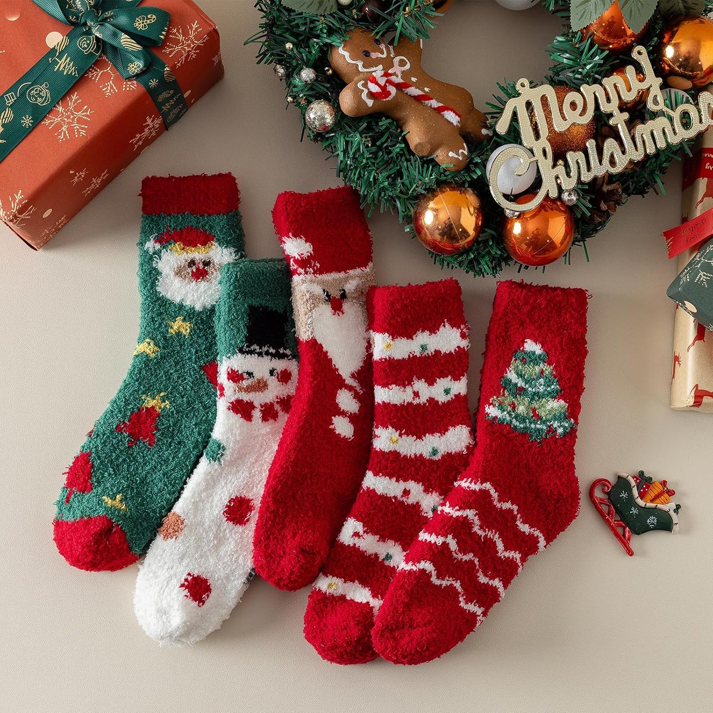 Pleneal Fuzzy Socks for Women - 5 Pairs Womens Christmas Fuzzy Socks, Warm Winter Fluffy Sock Christmas Accessories