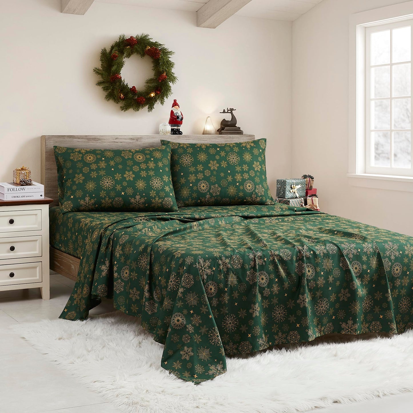 Christmas Sheets King Size with Built‑in Sheet Straps – Cozy Christmas Bedding for Holiday Cheer & Winter Dreams – Soft, Snug Sleep for Seasonal Celebrations, Polar Bear & Reindeer