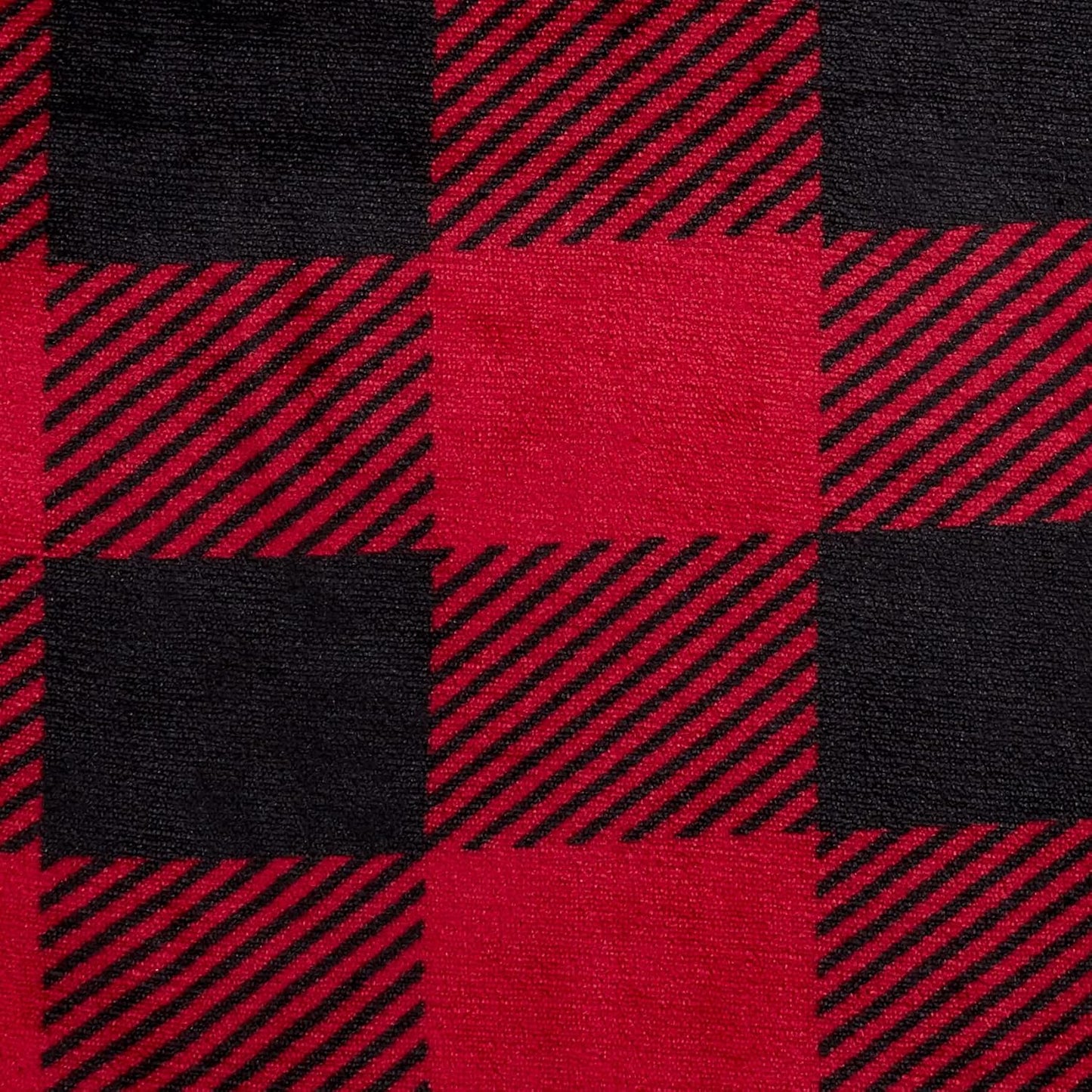 Amazon Basics 3 Piece Bedding Set, Micromink Sherpa, Ultra-Soft, Warm All Season Comforter, Full/Queen, Red Buffalo Plaid