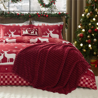 Bedsure Christmas King Comforter Set - 5 Pieces Christmas Bedding Set, King Bed in a Bag with 1 Soft Snowflake and Elk Reversible Comforter, 2 Pillow Shams, 1 Throw Blanket and 1 Decorative