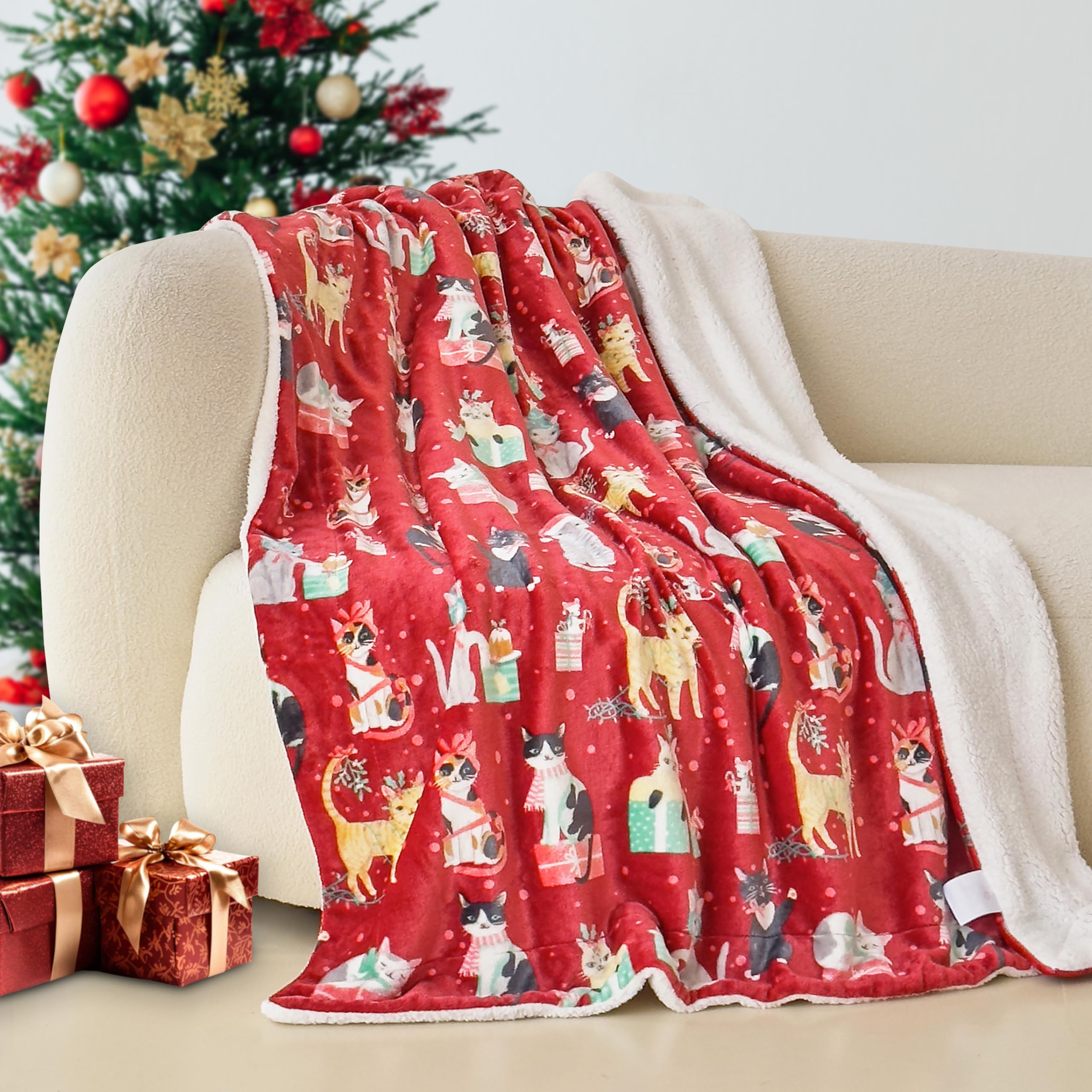 Elegant Comfort Reversible and Ultra-Plush Flannel Fleece-Winter Christmas Sherpa Throw- Lightweight Soft and Cozy-Holiday Decorative Throw, Perfect for Lounging, 50 x 60 inches, Emerald Green Deer