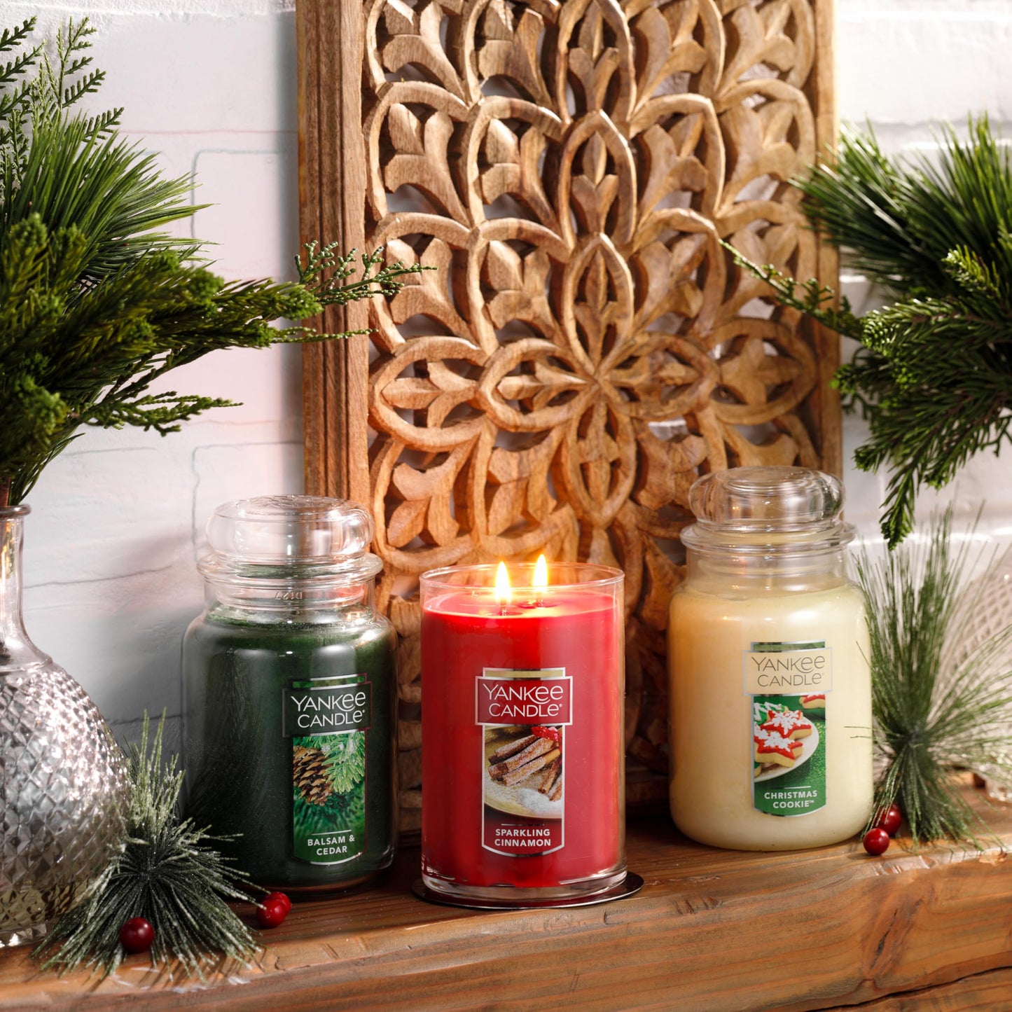 Yankee Candle Balsam & Cedar, Holiday Scented Candle, 22oz Large Jar with up to 150 Hour Burn Time, Giftable
